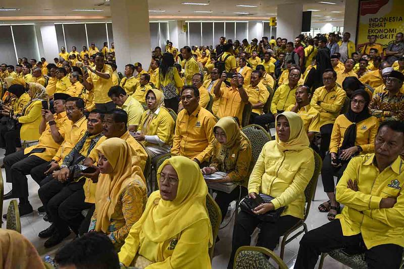 pembekalan-ketum golkar balon-kepala-daerah dan