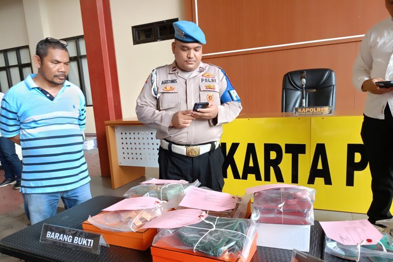 Barang Bukti Penipuan Tiket Konser Coldplay