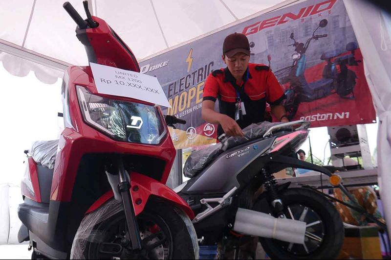 target-konversi-kendaraan-listrik-2030-3 subsidi motor listrik