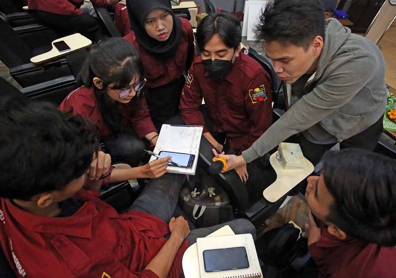 literasi-dan-inklusi keuangan indonesia-01122023-bal-1