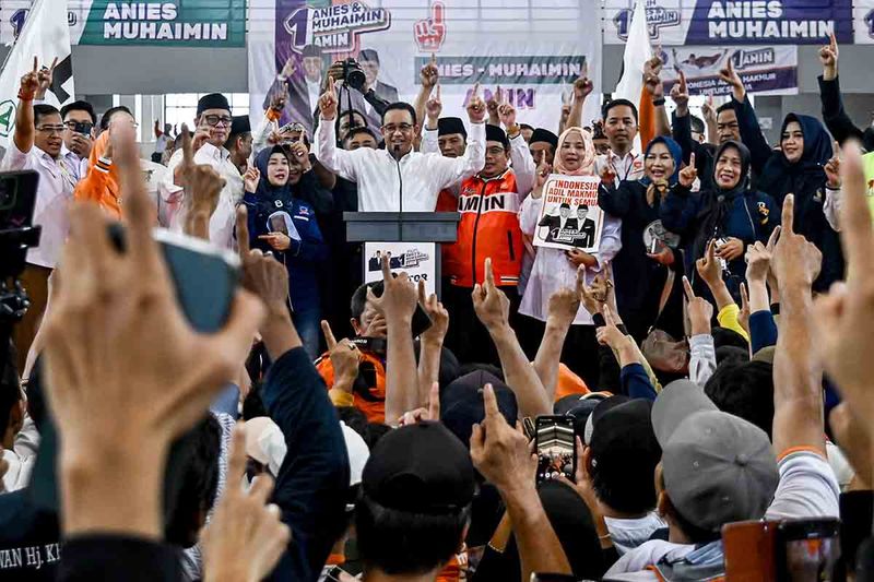 anies-baswedan-menyapa-kota-tangerang-021223-sth-7