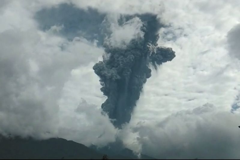 Erupsi Gunung Marapi