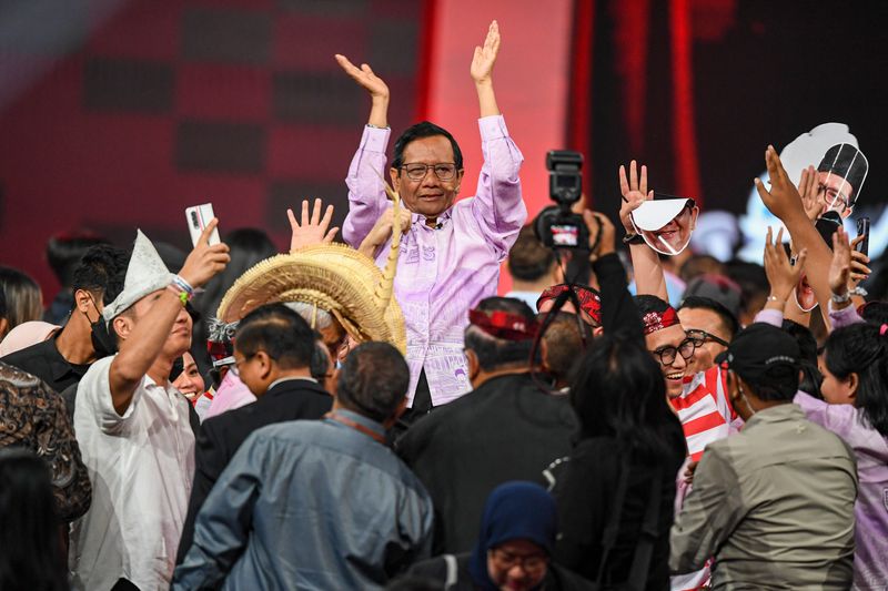 antarafoto-debat-cawapres-221223-adm-40 mahfud