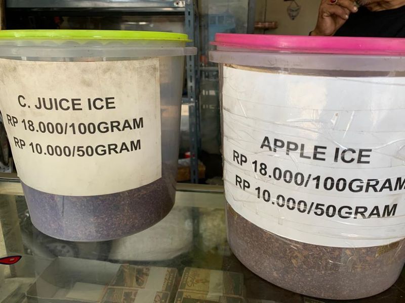tembakau untuk rokok "tingwe"