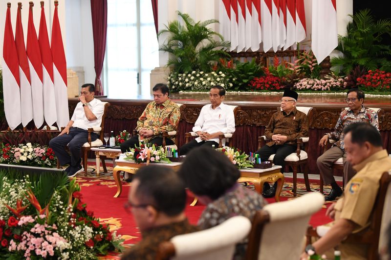 antarafoto-presiden-jokowi-pimpin-sidang-kabinet-parupurna-090124-sgd-1 survei