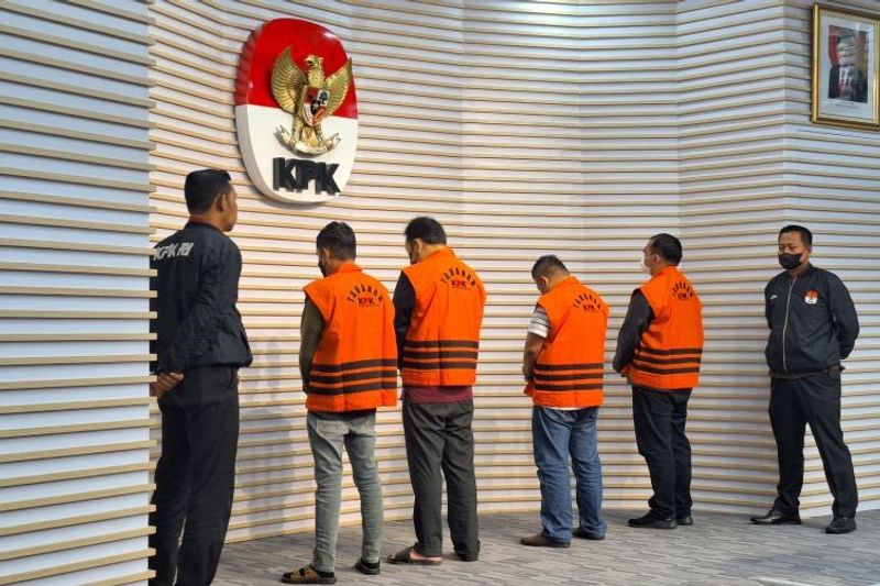 korupsi bupati labuhan batu