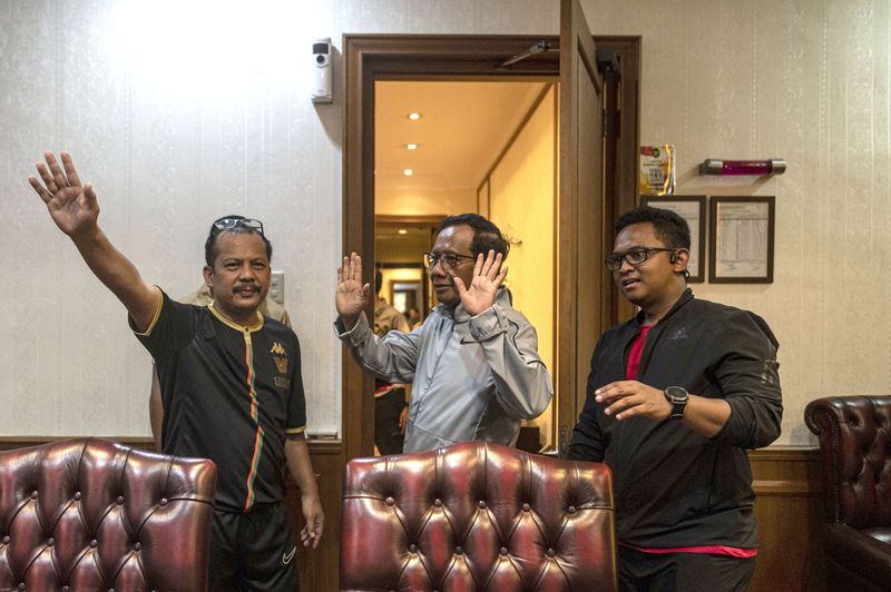 antarafoto-mahfud-kemasi-barang-pribadi-020224-aaa-6