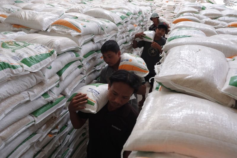 antarafoto-bantuan-pangan beras bali-020224-nhw-1