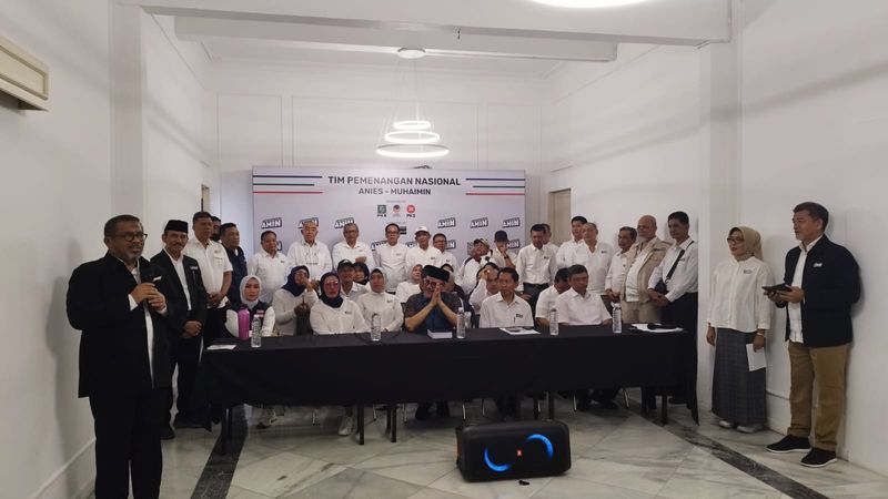 Alumni UBH PAdang Dukung AMIN