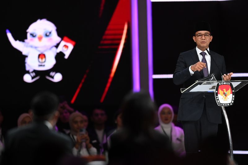 antarafoto debat pilpres-kelima-sesi3-040223-mrh-3 anies