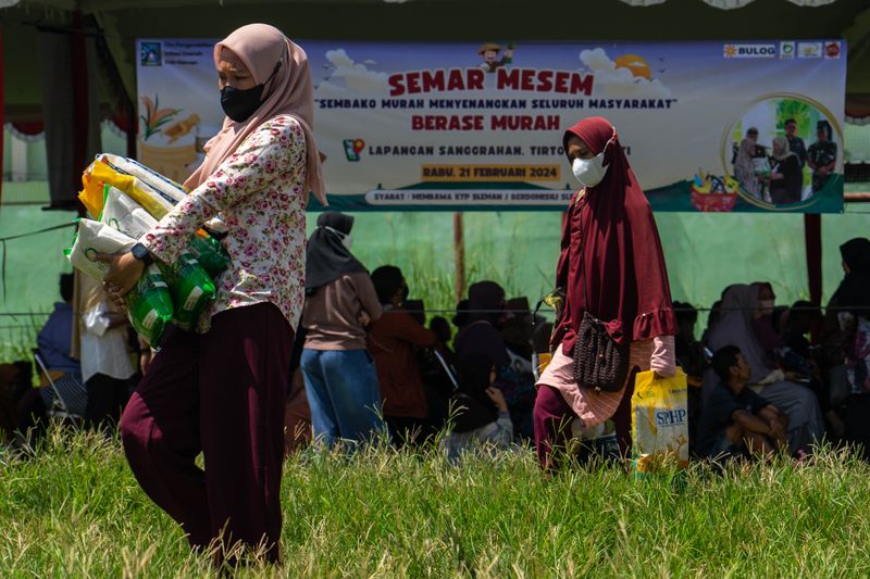 antarafoto-stabilisasi-harga pangan di-sleman-210224-afa-3