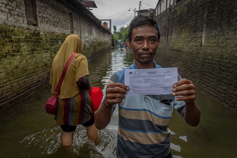 antarafoto-pss pemilu 2024-untuk-korban-banjir-di-demak-240224-ast-1