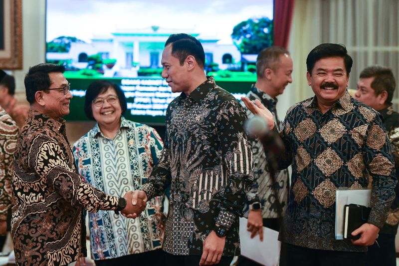 antarafoto-ahy-mengikuti-sidang-kabinet-paripurna-di-istana-260224-sgd-5