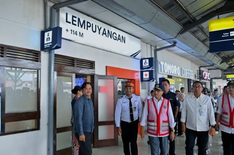 Stasiun Kereta Lempuyangan