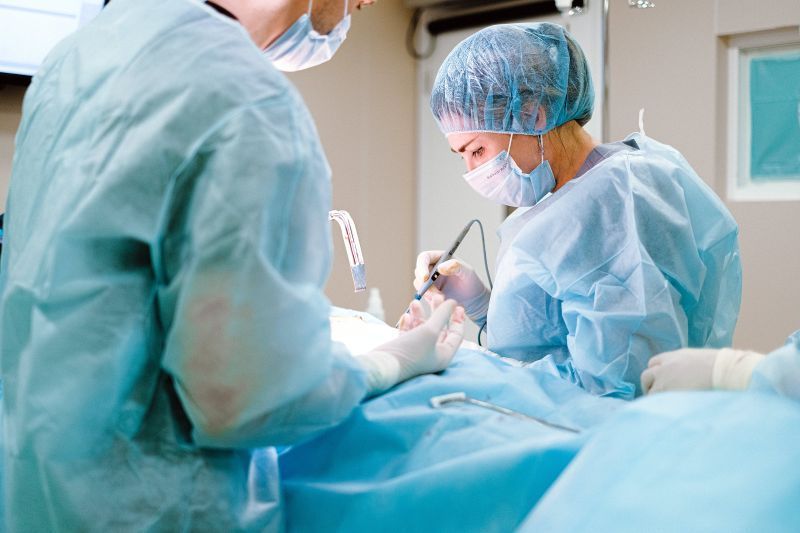 pexels-anna-shvets-4586994 dokter