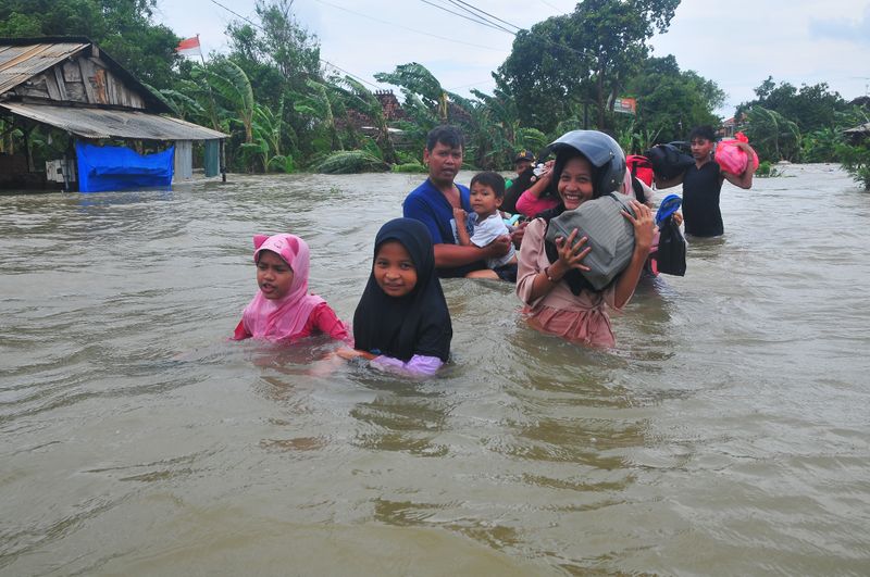 antarafoto-bencana banjir di-kudus-150324-yn-10