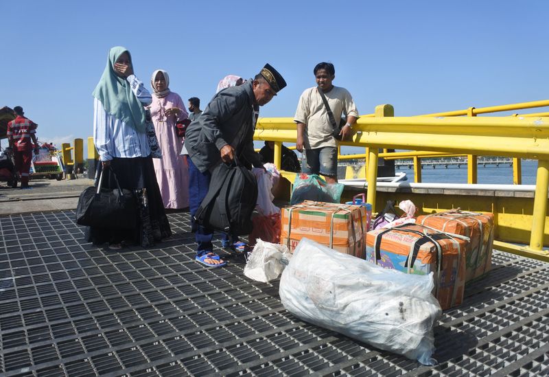 antarafoto-mudik-awal-kapal-laut-230324-sen-5