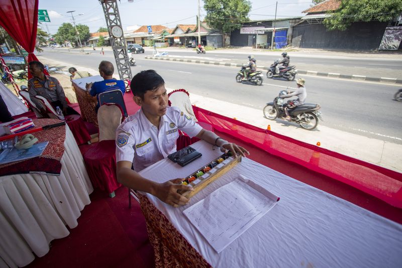 antarafoto-pos-penghitungan-volume-kendaraan-mudik-04042024-da-4
