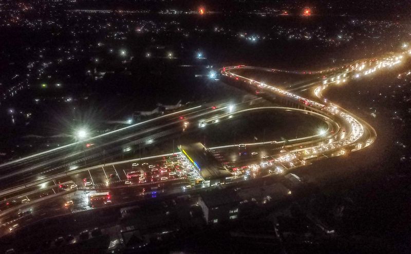 antarafoto-arus-balik-di-gerbang-tol-cileunyi-140424-rai-3