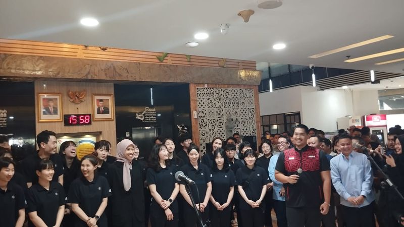 Tim Red Sparks dan Megawati