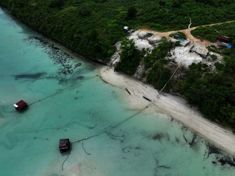 antarafoto-penambangan-pasir-pantai-kendari-300424-jjn-1