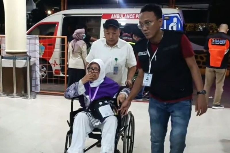 JCH-mks-1 jemaah haji 2024 dari Makasar