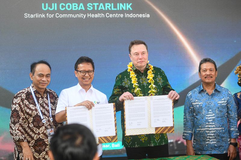 antarafoto-elon-musk-luncurkan starlink 190524-adm-6