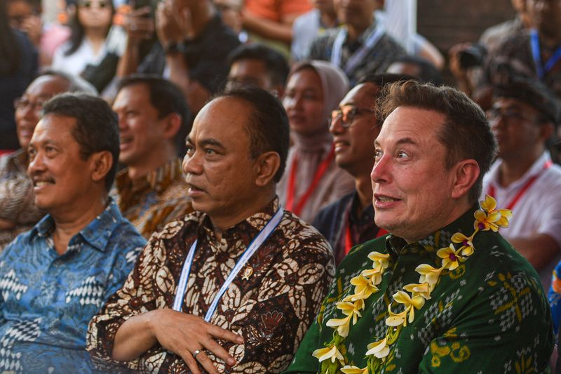 antarafoto-elon-musk-luncurkan starlink 190524-adm-11