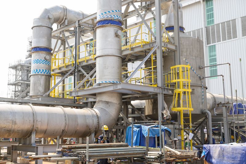 antarafoto-smelter-freeport-siap-beroperasi-250524-rzl-1