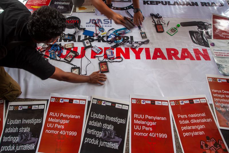 antarafoto-aksi-tolak-revisi-uu-penyiaran-2752024-tpp-4