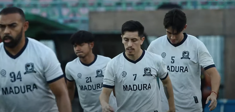 SS Latihan terakhir pemain Madura United
