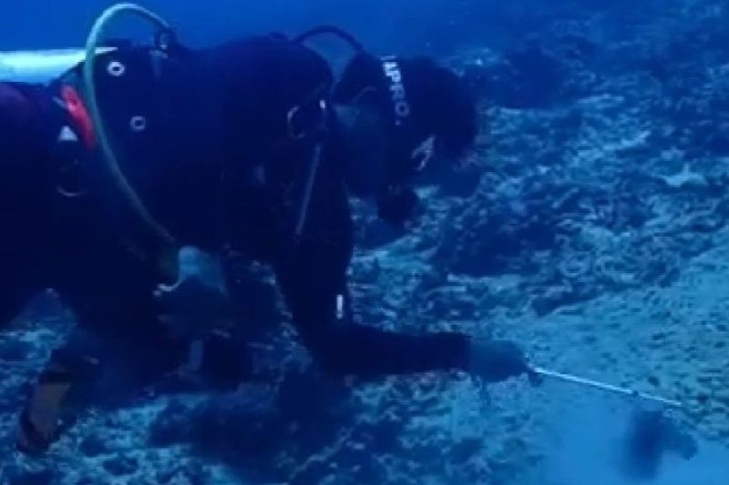 lumpur-bekas-pengeboran-pt-tcn-di-perairan-gili-trawangan