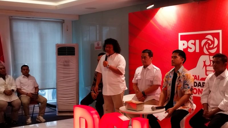 Kaesang Pangarep, Ahmad Riza Patria dan Marshel Widianto