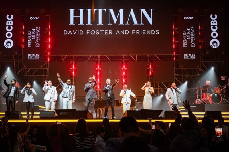 Memukau Lebih dari 10.000 Nasabah OCBC, David Foster and Friends
