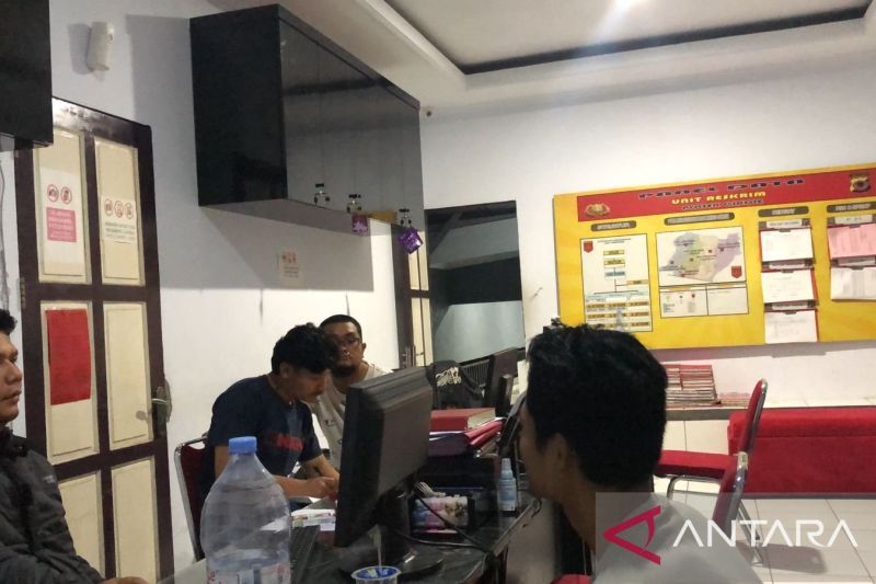 Penyidik Unit Reskrim Polsek Cikole, Resor Sukabumi Kota