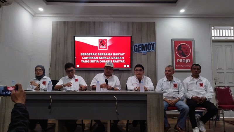 Bendahara Umum (Bendum) Projo, Panel Barus