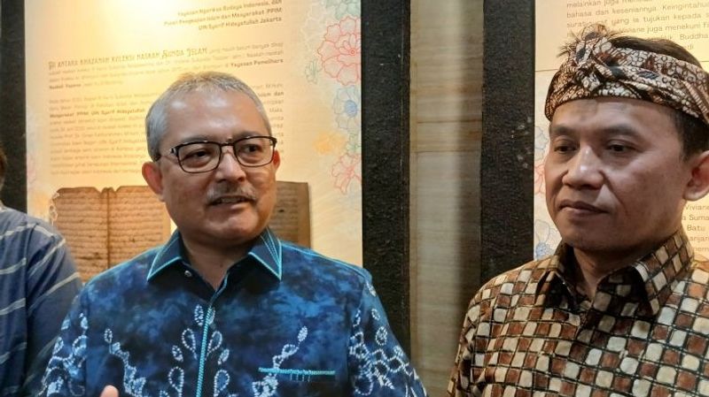 Pelaksana Tugas Kepala Perpusnas E. Aminudin Aziz