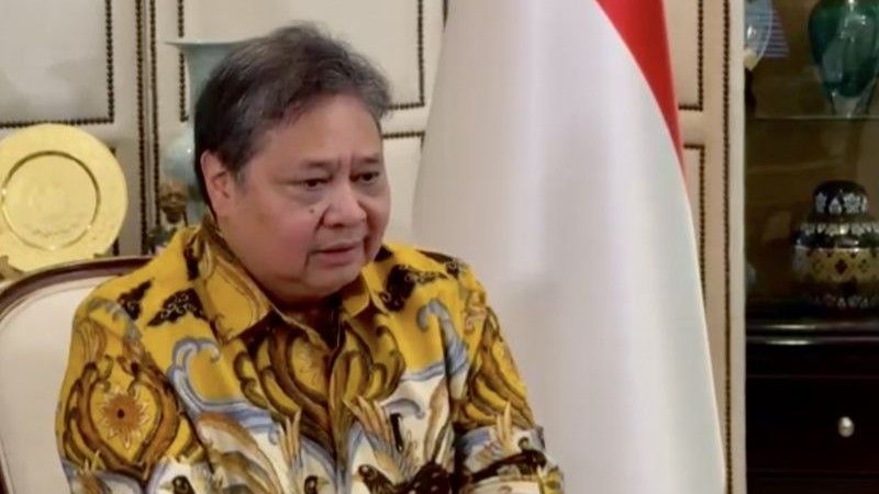 Airlangga Hartarto mengumumkan pengunduran dirinya dari ketum partai golkar