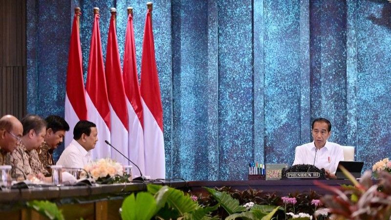 Presiden RI Joko Widodo dan Menteri Pertahanan Prabowo Subianto