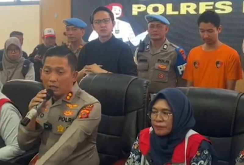 Polres Bogor menghadirkan Armor Toreador pelakul kdrt