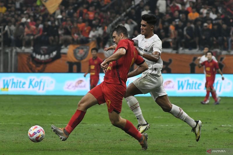 antarafoto-persija-jakarta-melawan-persis-solo-240824-fah-2-1