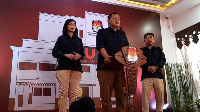 Ketua KPU DKI Jakarta, Wahyu Dinata