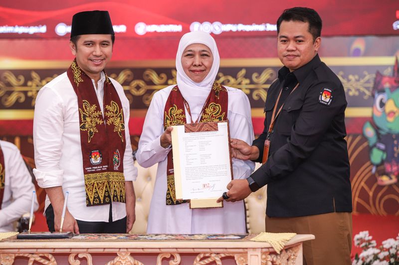 antarafoto-khofifah-emil-daftar-pilgub-jawa-timur-280824-rzl-1
