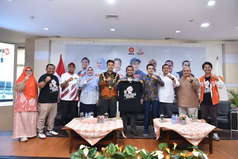 DPP Partai Keadilan Sejahtera (PKS) resmi meluncurkan gerakan "Pahlawan Demokrasi"