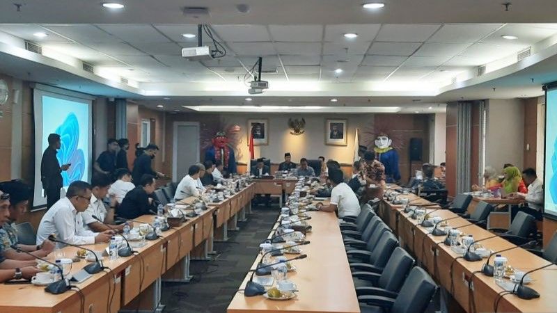 Ketua Sementara DPRD DKI Jakarta Achmad Yani