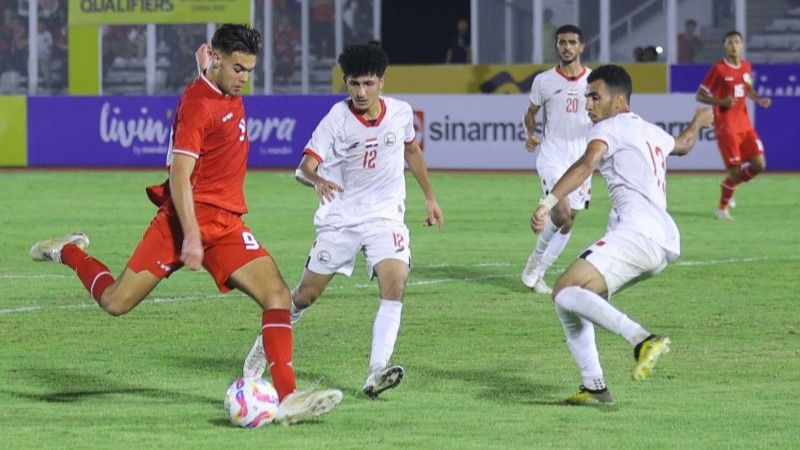 Pesepak bola Timnas Indonesia U-20 Jens Raven