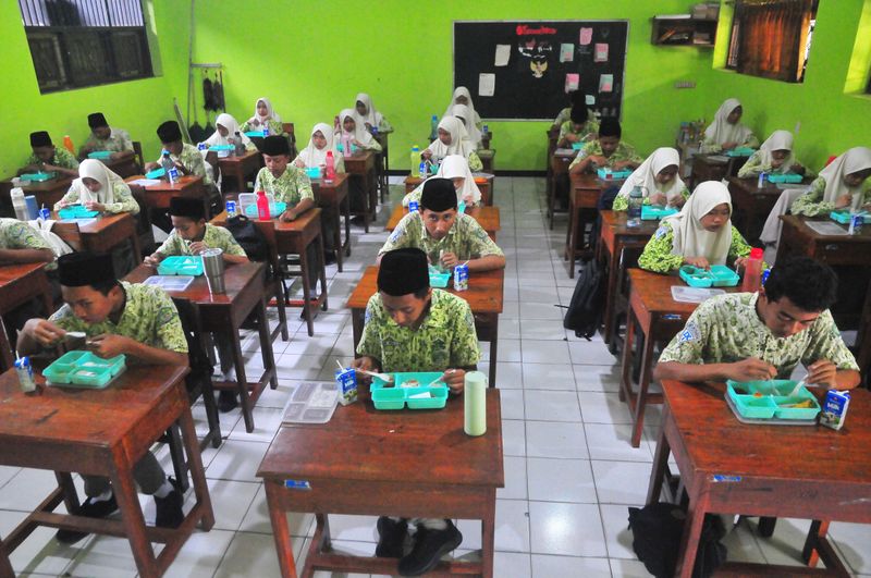 antarafoto-mitigasi-dan-uji-coba-makan-bergizi-gratis-di-kudus-021024-yn-3
