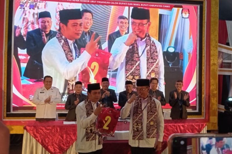 Calon Bupati-Wakil Bupati Ciamis Herdiat Sunarya-Yana D Putra 