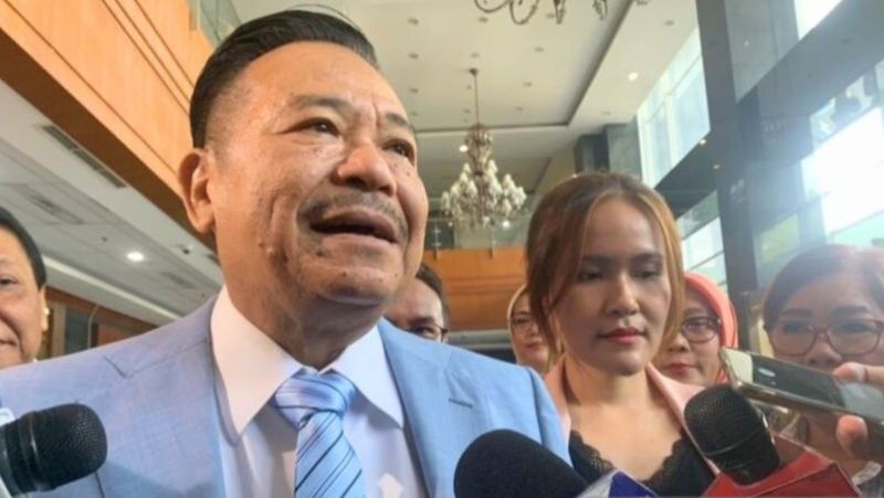 Penasihat hukum Jessica Wongso Otto Hasibuan dan Jessica Wongso