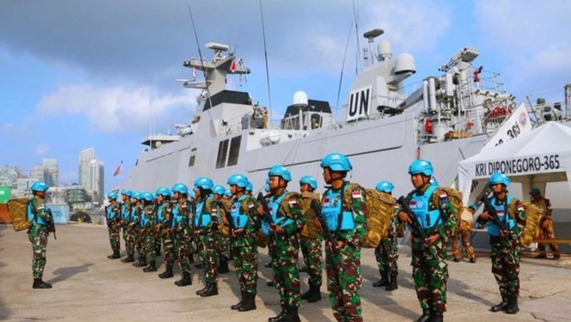 Prajurit TNI Angkatan Laut pengawak KRI Diponegoro-365 latihan UNIFIL